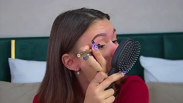 Snapshot of PollyLanders chatting on November 12, 2025, 6:25 am PollyLanders online show from November 12, 2025, 6:25 am