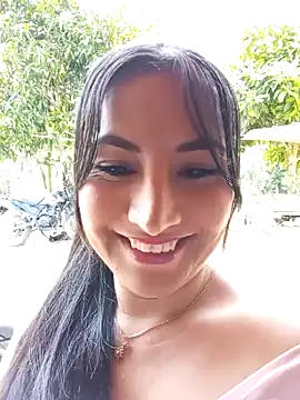 Snapshot of ELISA_90 chatting on February 1, 2025, 4:44 pm ELISA 90 online show from February 1, 2025, 4:44 pm