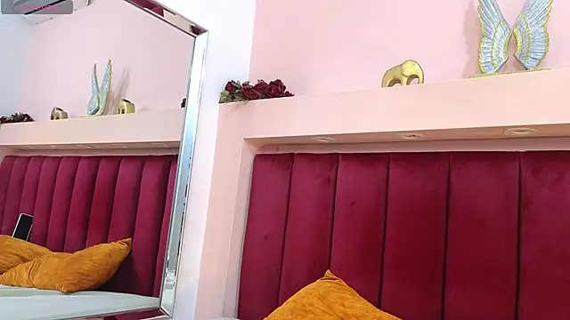 JESSYCORTES online show from February 7, 2025, 4:46 pm