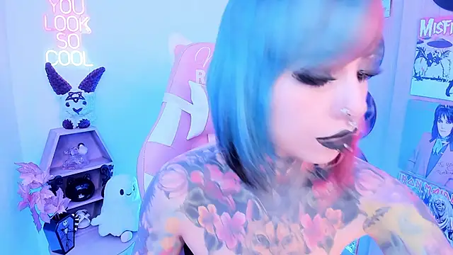 Snapshot of NikkiRamone chatting on November 27, 2025, 9:39 pm NikkiRamone online show from November 27, 2025, 9:39 pm