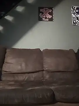 Snapshot of ElektrikFrancaise chatting on December 20, 2025, 4:58 pm ElektrikFrancaise online show from December 20, 2025, 4:58 pm