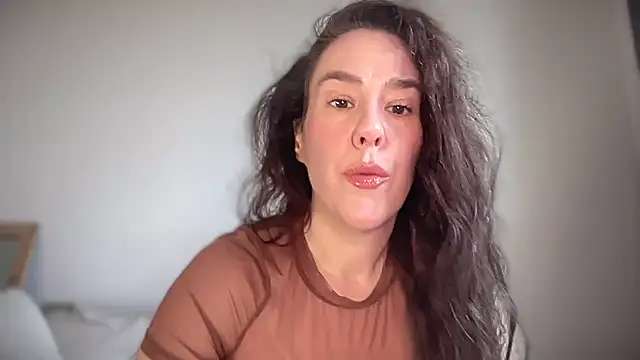 MilkyHoneyLullabies online show from September 15, 2025, 12:27 pm