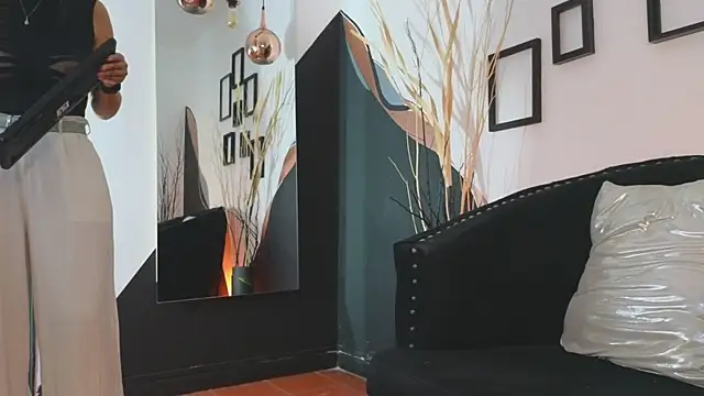 Snapshot of almaa_18 chatting on February 27, 2025, 4:52 am almaa 18 online show from February 27, 2025, 4:52 am