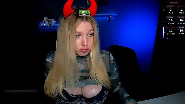 Snapshot of nikole_kitt chatting on February 1, 2025, 2:05 am nikole kitt online show from February 1, 2025, 2:05 am