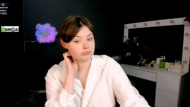 Snapshot of nikole_kitt chatting on February 11, 2025, 1:41 am nikole kitt online show from February 11, 2025, 1:41 am