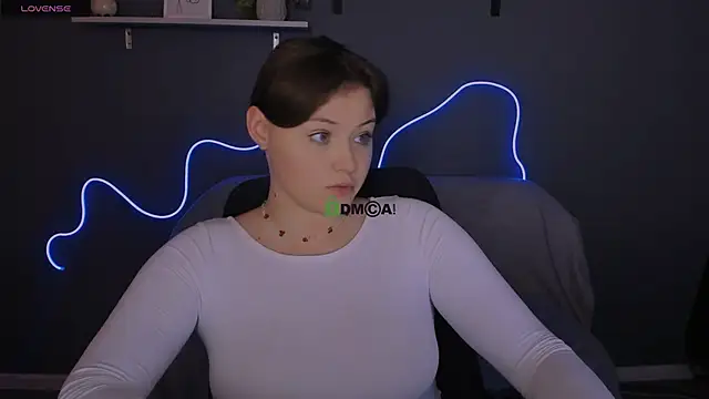 Snapshot of nikole_kitt chatting on September 26, 2025, 8:02 pm nikole kitt online show from September 26, 2025, 8:02 pm