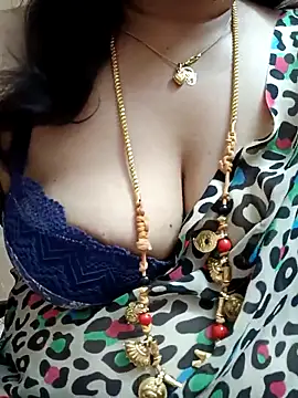 gaurika18 online show from February 22, 2025, 6:08 pm