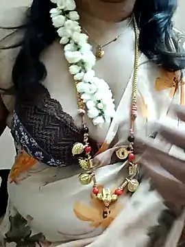 gaurika18 online show from March 12, 2025, 2:56 pm