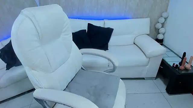 meggan 77 online show from February 23, 2025, 12:30 am