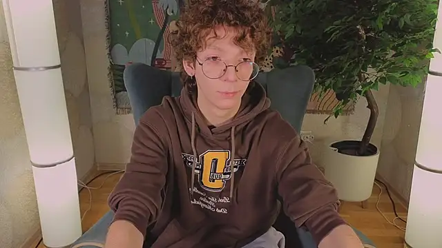 Snapshot of TommieH chatting on February 28, 2025, 5:26 am TommieH online show from February 28, 2025, 5:26 am