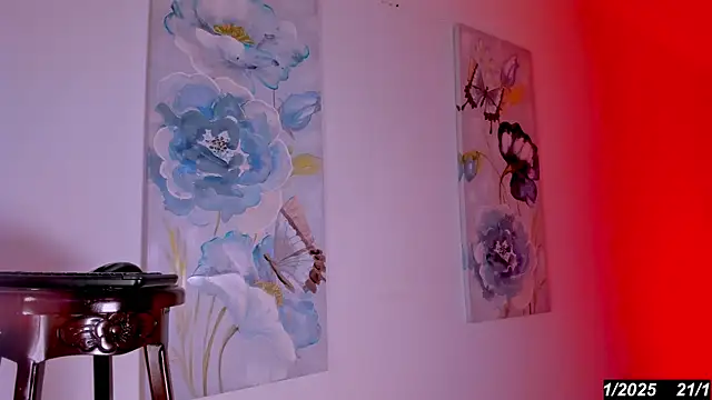 Keila Mendoza online show from November 21, 2025, 12:26 pm