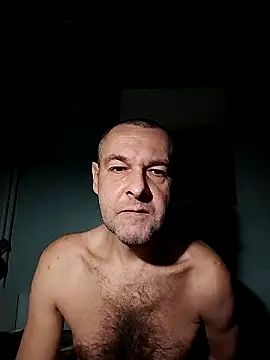 Snapshot of Andrzej-M chatting on November 2, 2025, 12:57 am Andrzej-M online show from November 2, 2025, 12:57 am