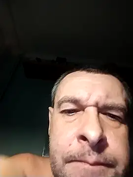 Snapshot of Andrzej-M chatting on November 26, 2025, 1:39 am Andrzej-M online show from November 26, 2025, 1:39 am