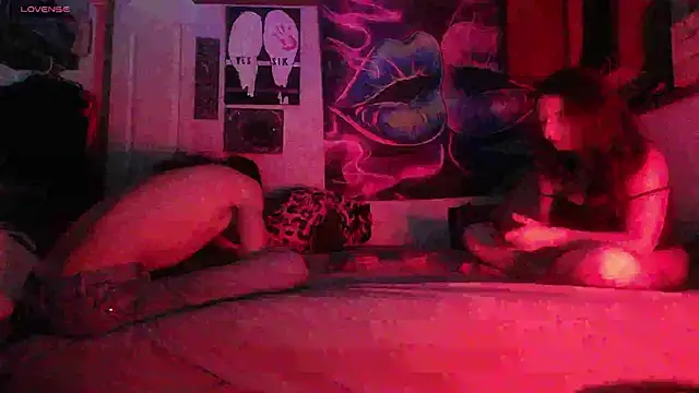 Snapshot of NovaLove2002 chatting on November 13, 2025, 5:39 am NovaLove2002 online show from November 13, 2025, 5:39 am