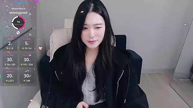 who Lilly online show from November 8, 2025, 4:01 am