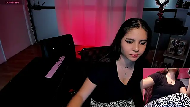 Snapshot of alisa_jhons1 chatting on January 11, 2025, 9:15 pm alisa jhons1 online show from January 11, 2025, 9:15 pm