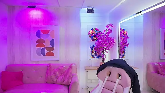 Snapshot of Gabby_evanns chatting on October 2, 2025, 12:12 pm Gabby evanns online show from October 2, 2025, 12:12 pm