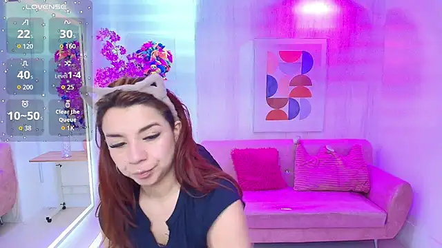 Snapshot of Gabby_evanns chatting on October 8, 2025, 12:14 pm Gabby evanns online show from October 8, 2025, 12:14 pm