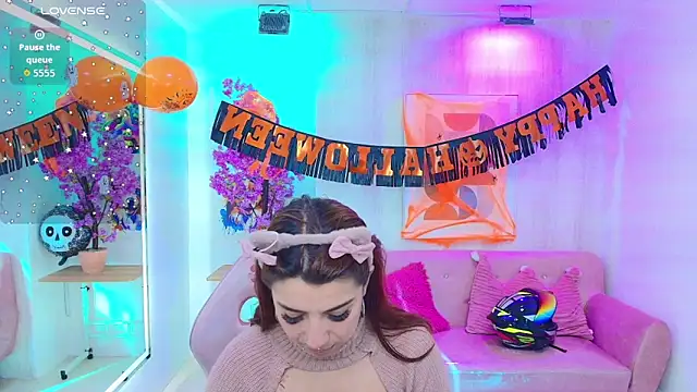 Snapshot of Gabby_evanns chatting on October 30, 2025, 12:06 pm Gabby evanns online show from October 30, 2025, 12:06 pm