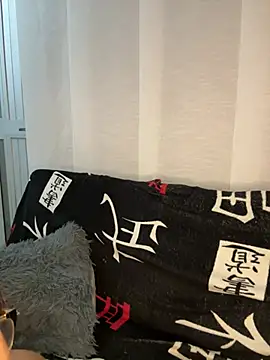 camianddanna online show from December 25, 2024, 1:42 am