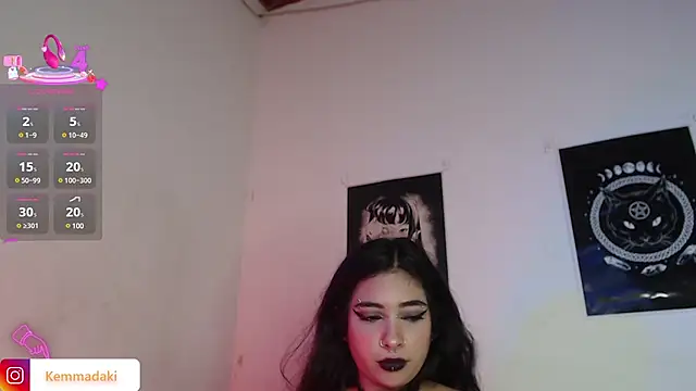 kemmadakii online show from March 23, 2025, 2:04 am