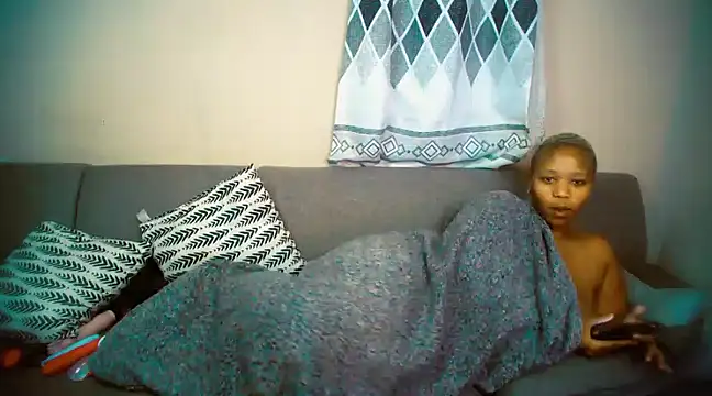 GoldenPussyXOXO online show from December 22, 2024, 1:55 am