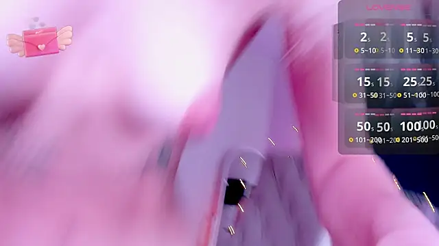 Snapshot of _Ravenaa chatting on December 6, 2024, 1:44 pm Ravenaa online show from December 6, 2024, 1:44 pm