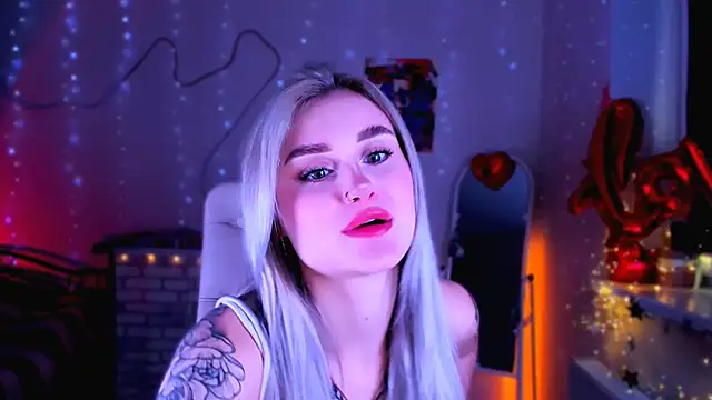 Snapshot of _Ravenaa chatting on March 5, 2025, 12:22 pm Ravenaa online show from March 5, 2025, 12:22 pm