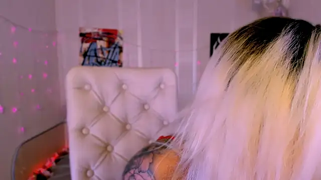 Snapshot of _Ravenaa chatting on October 11, 2025, 9:30 am Ravenaa online show from October 11, 2025, 9:30 am