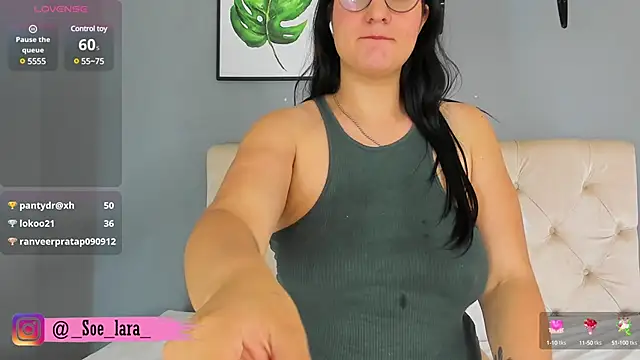 Snapshot of Soe_Lara chatting on March 17, 2025, 2:45 pm Soe Lara online show from March 17, 2025, 2:45 pm