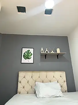 Snapshot of Soe_Lara chatting on September 10, 2025, 10:59 am Soe Lara online show from September 10, 2025, 10:59 am