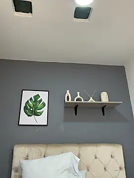 Snapshot of Soe_Lara chatting on September 11, 2025, 11:10 am Soe Lara online show from September 11, 2025, 11:10 am