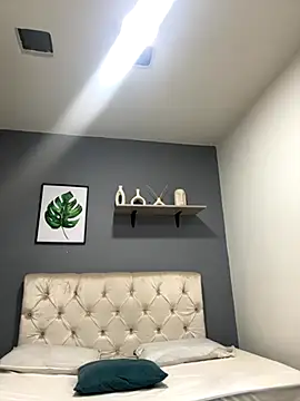 Snapshot of Soe_Lara chatting on September 15, 2025, 11:10 am Soe Lara online show from September 15, 2025, 11:10 am