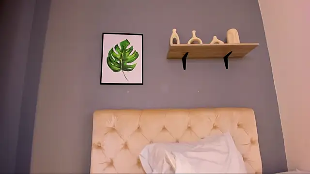 Snapshot of Soe_Lara chatting on October 11, 2025, 11:09 am Soe Lara online show from October 11, 2025, 11:09 am