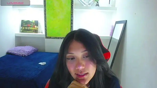 Snapshot of Catalehia_Milk chatting on December 28, 2024, 9:08 pm Catalehia Milk online show from December 28, 2024, 9:08 pm