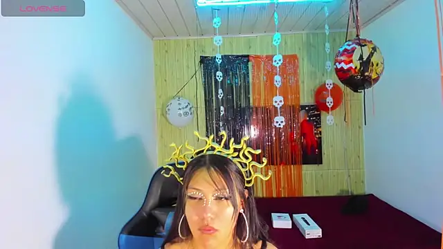 Snapshot of Catalehia_Milk chatting on October 30, 2025, 9:48 pm Catalehia Milk online show from October 30, 2025, 9:48 pm