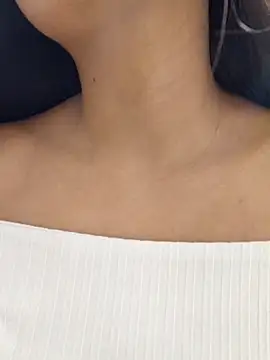 Snapshot of Catalehia_Milk chatting on November 26, 2025, 7:15 pm Catalehia Milk online show from November 26, 2025, 7:15 pm