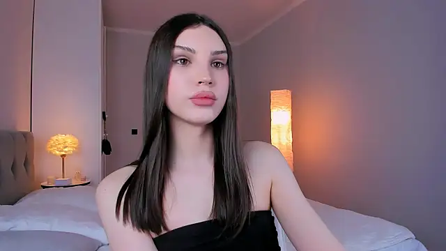 Snapshot of sharon_forever chatting on February 23, 2025, 6:23 pm sharon forever online show from February 23, 2025, 6:23 pm