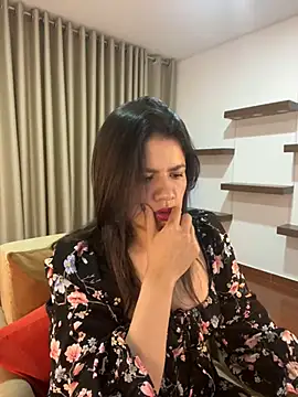 Snapshot of Alice_Biel chatting on January 4, 2025, 12:05 am Alice Biel online show from January 4, 2025, 12:05 am