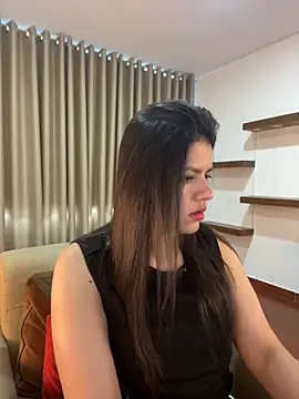 Snapshot of Alice_Biel chatting on January 6, 2025, 9:43 pm Alice Biel online show from January 6, 2025, 9:43 pm