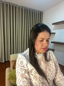 Snapshot of Alice_Biel chatting on February 1, 2025, 10:55 pm Alice Biel online show from February 1, 2025, 10:55 pm