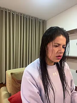 Snapshot of Alice_Biel chatting on March 7, 2025, 11:40 am Alice Biel online show from March 7, 2025, 11:40 am