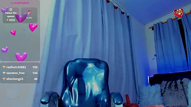 Snapshot of Hot_beauty__ chatting on February 25, 2025, 5:52 am Hot beauty online show from February 25, 2025, 5:52 am