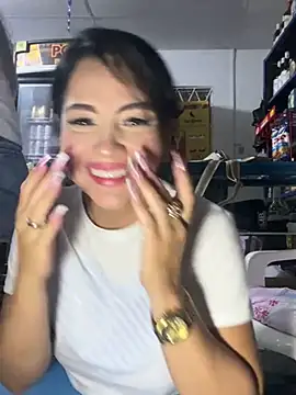 Snapshot of Hot_beauty__ chatting on March 4, 2025, 3:00 am Hot beauty online show from March 4, 2025, 3:00 am