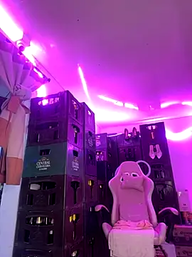 Snapshot of Hot_beauty__ chatting on October 25, 2025, 6:21 am Hot beauty online show from October 25, 2025, 6:21 am