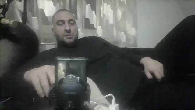 Snapshot of NewyorkDimi chatting on January 15, 2025, 5:50 am NewyorkDimi online show from January 15, 2025, 5:50 am