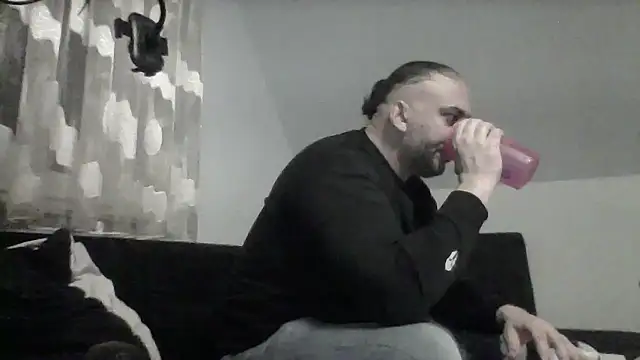 NewyorkDimi online show from November 6, 2025, 12:11 am