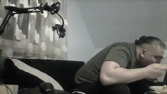 NewyorkDimi online show from November 14, 2025, 1:37 am