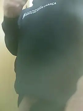 Snapshot of jonyfree1978 chatting on December 18, 2024, 3:15 am jonyfree1978 online show from December 18, 2024, 3:15 am