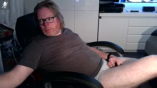 VSteph online show from September 10, 2025, 7:14 pm